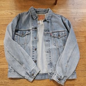 Levi's men's trucker jean jacket denim size medium
